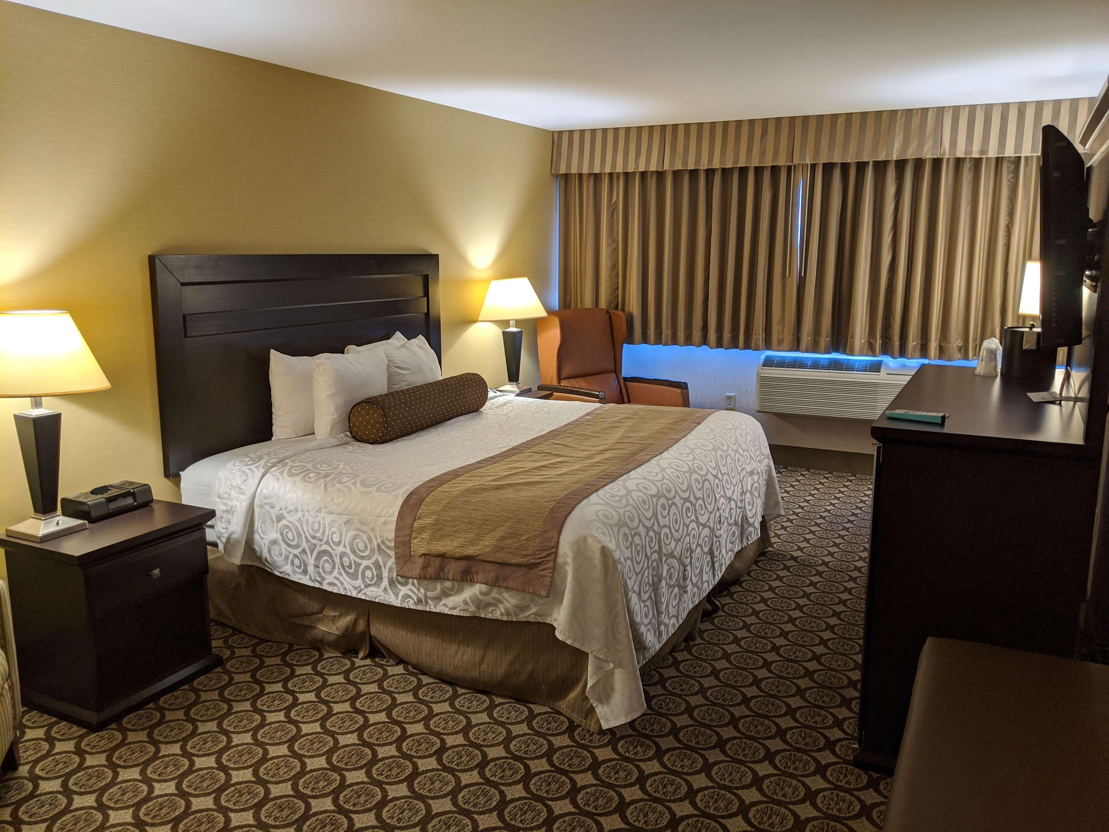 Best Western Plus Inntowner Мадисон Экстерьер фото