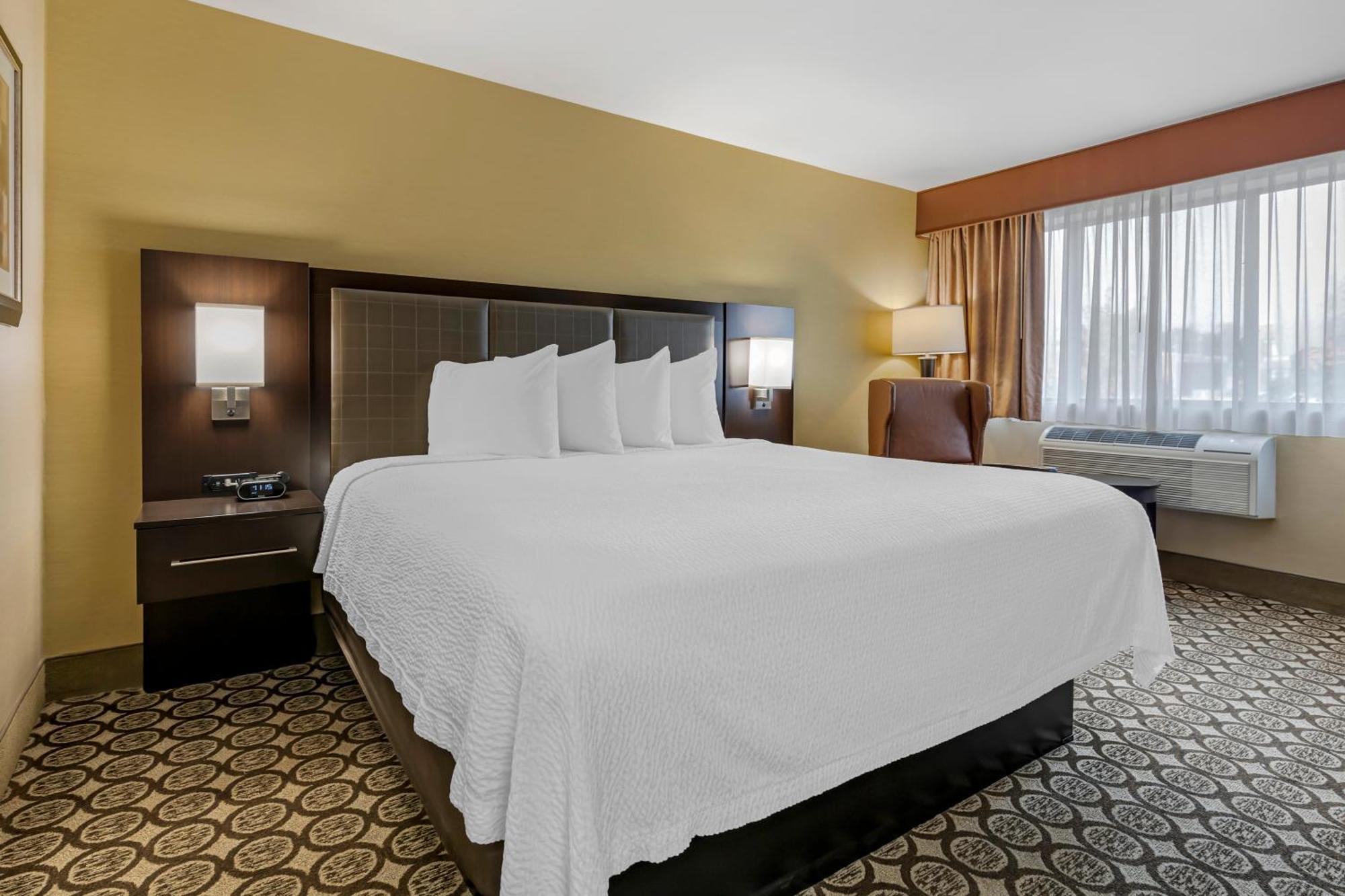 Best Western Plus Inntowner Мадисон Экстерьер фото